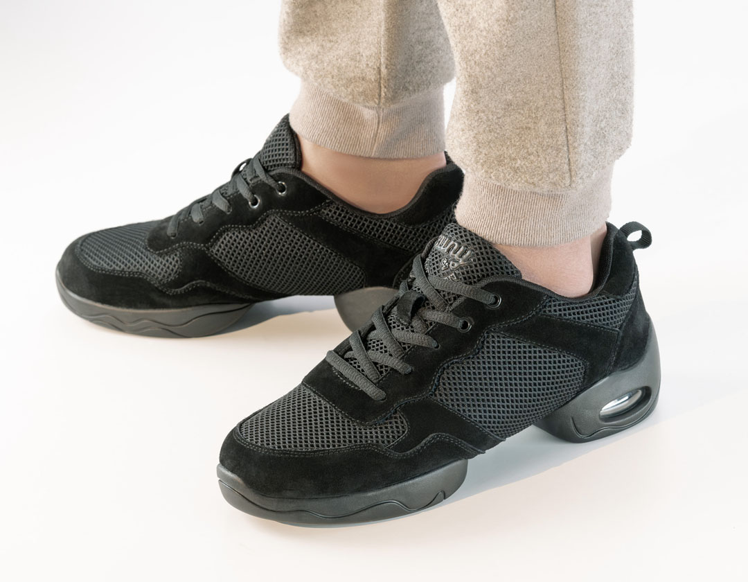 Chunky men’s dance trainers in black with a split sole by Werner Kern