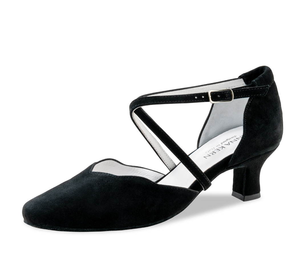 closed ladies dance shoe by Anna Kern in black