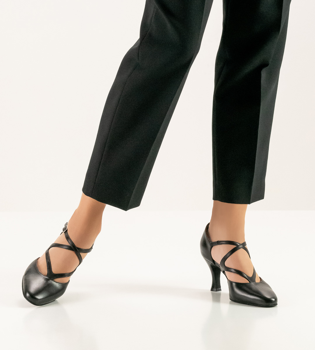 Werner Kern Women's Tango Shoe with Black Trousers