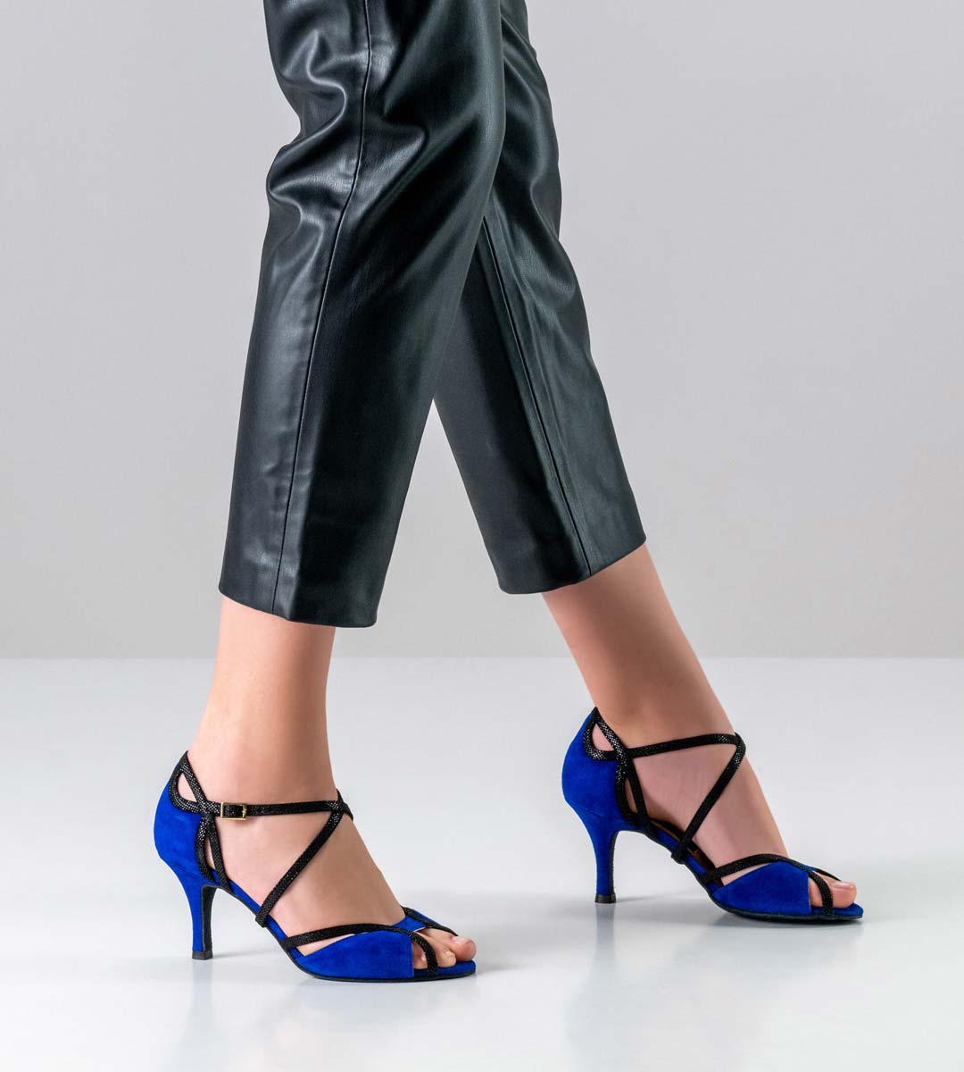 Maxima open Nueva Epoca ladies dance shoe in blue and black