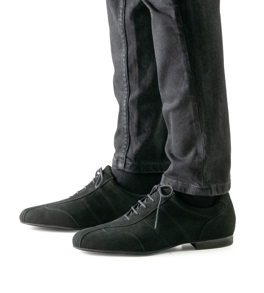 grey jeans in combination with black men's dance shoe by Werner Kern for Salsa