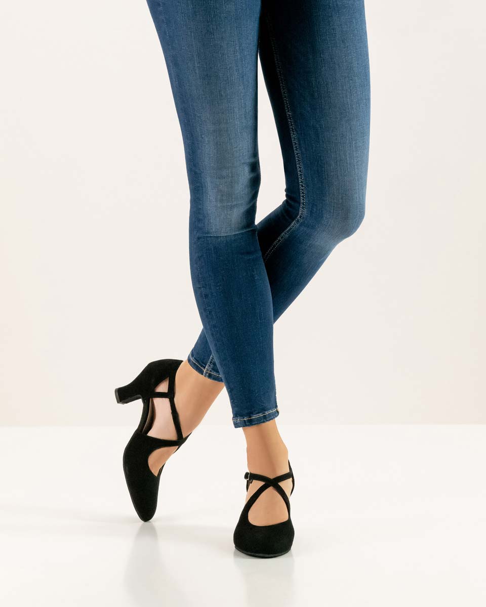 Gala Comfortable Werner Kern ladies' dance shoe combined with blue jeans