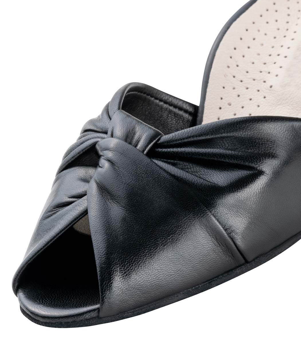 Vera Werner Kern women's dance shoe in detail