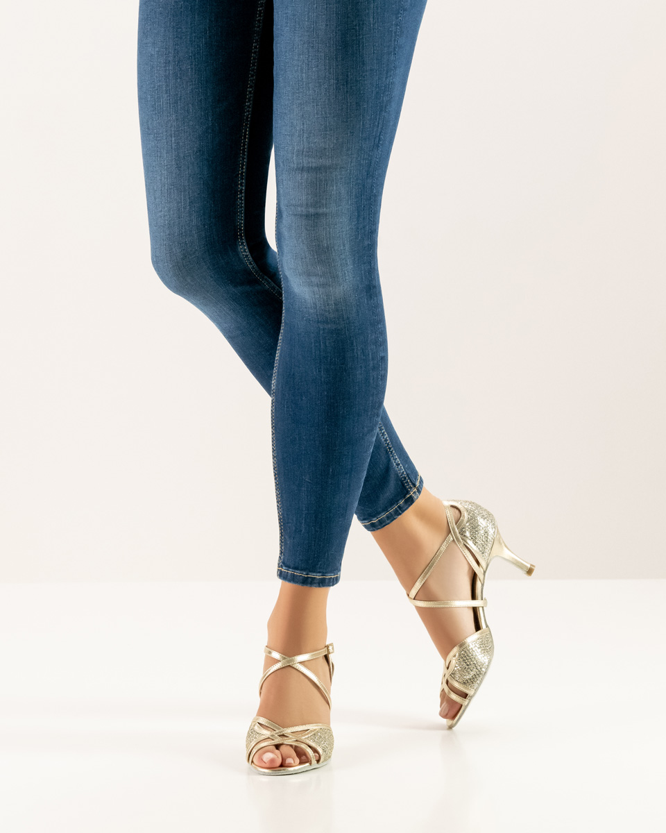 Blue jeans in combination with 6 cm open Nueva Epoca ladies dance shoe