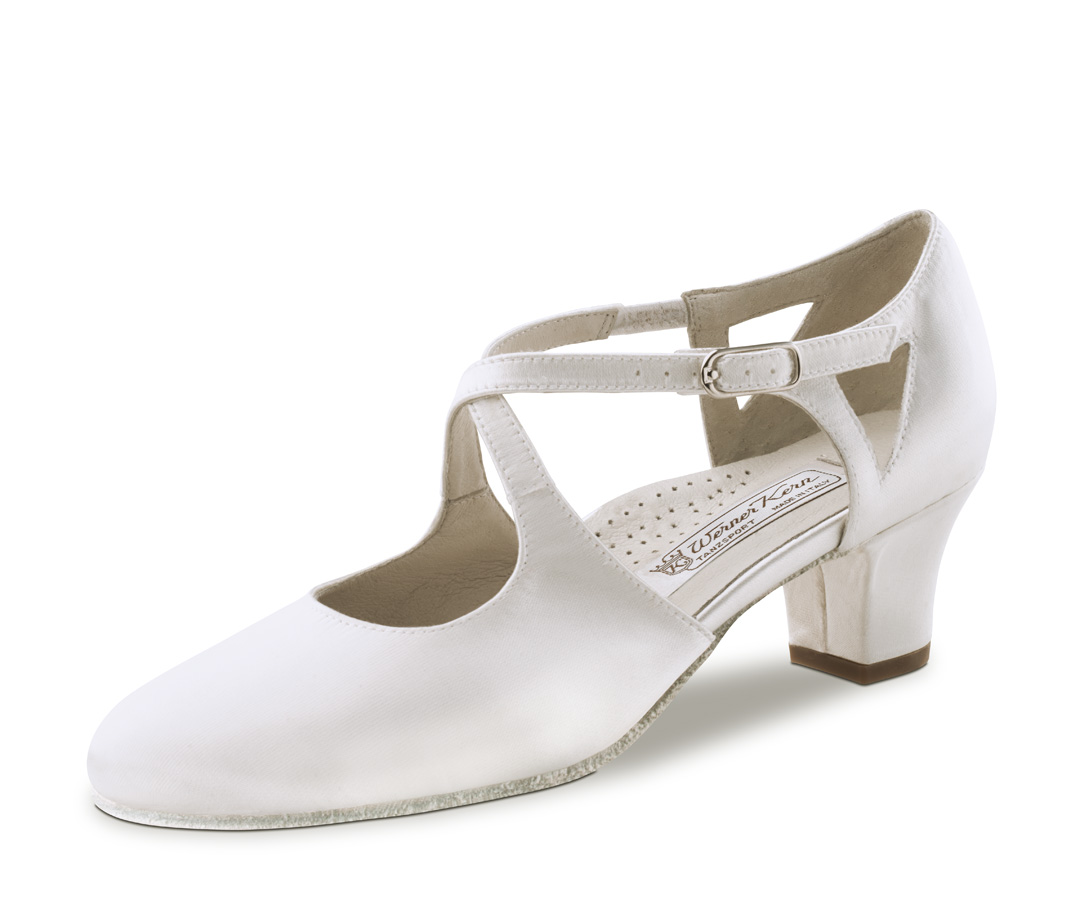 Werner Kern closed bridal shoe in satin white