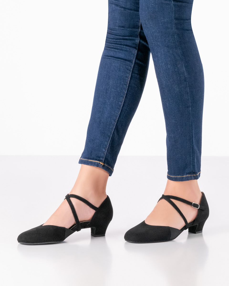Werner Kern Ronja - Women's dance shoes in black Velvet Goat leather, classic and incredibly comfortable with individually adjustable cross strap and side elastic, comfortable heel height of 3.4 cm