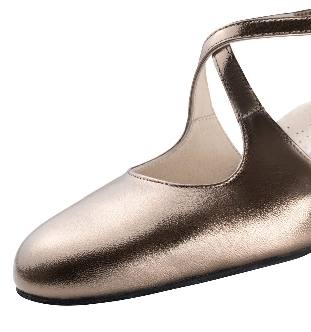 Detailed view of closed Werner Kern ladies' dance shoe