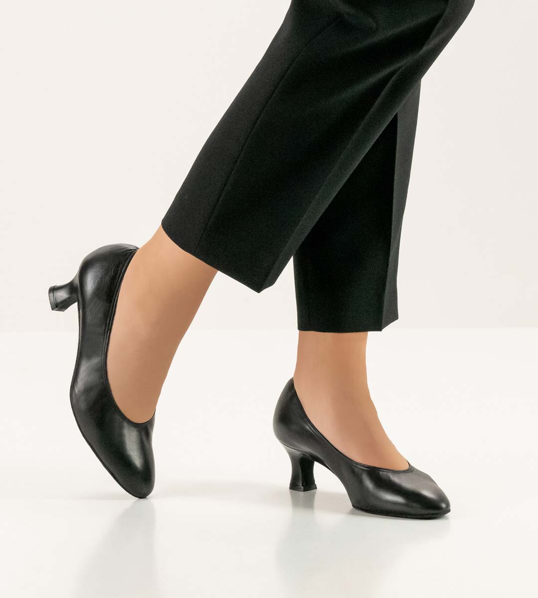 Laura black ladies dance shoe by Werner Kern in combination with black trousers