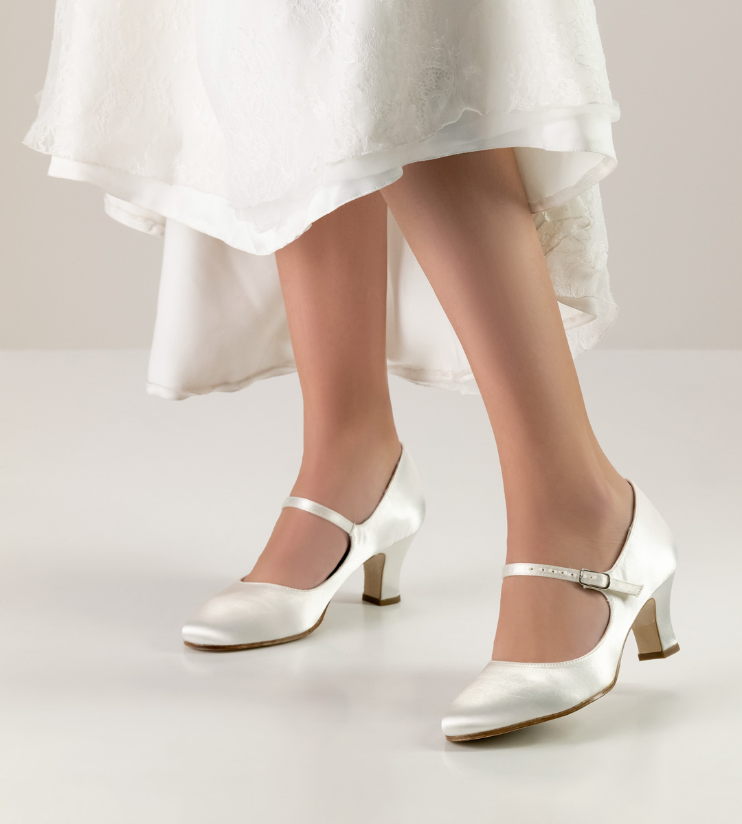 6 cm high bridal shoe with leather sole by Werner Kern in white 