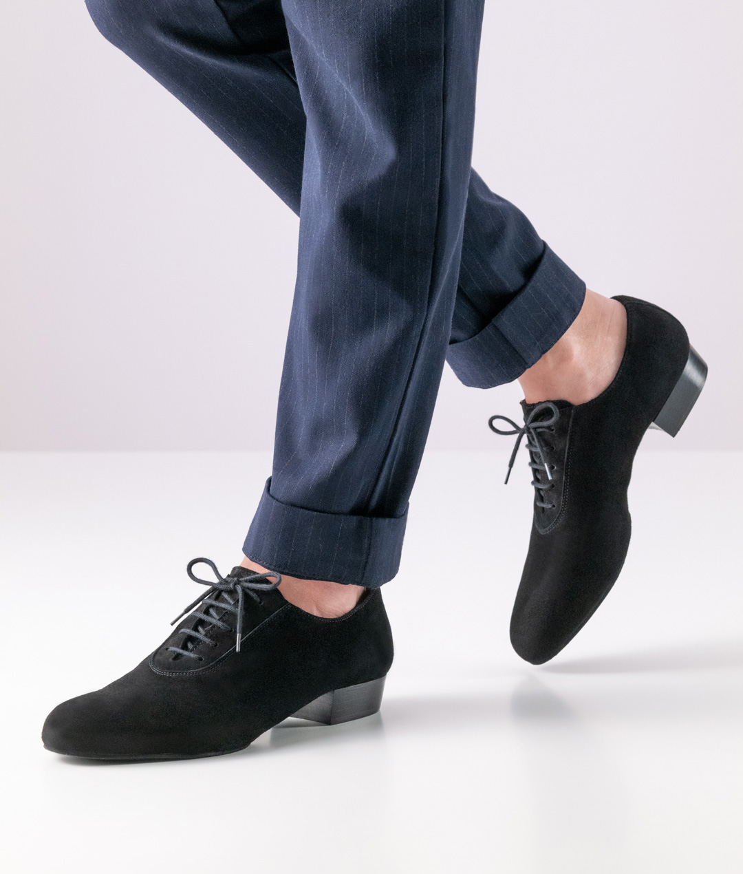 Pistoia Maximum flexibility men's dance shoe Pistoia by Werner Kern made of soft suede with split sole and optimal five-hole lacing.