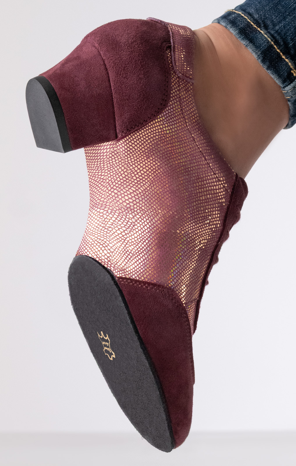 Split dance sole for optimum flexibility