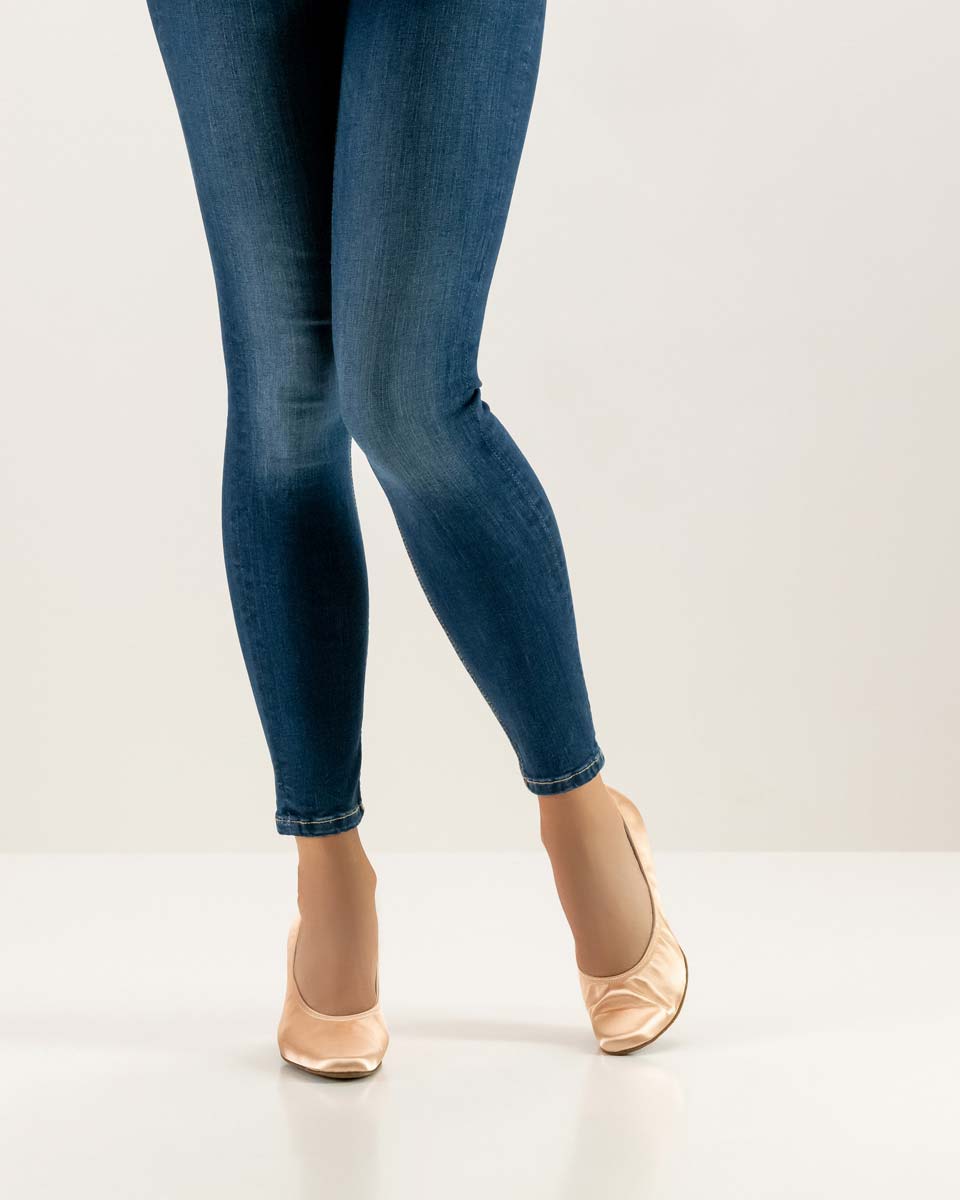 Laura Standard women's dance shoe by Werner Kern with elastic band in combination with blue jeans