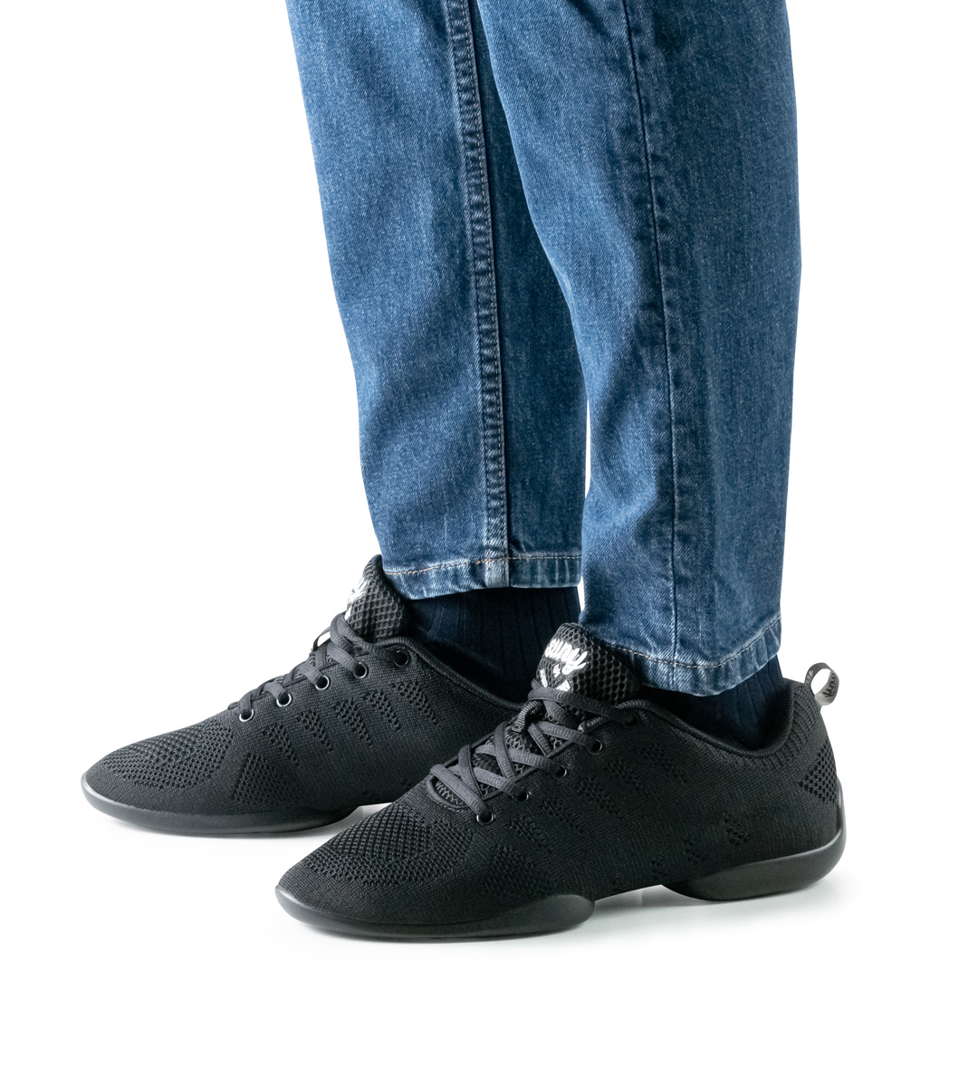 Blue jeans in combination with black men's dance sneaker from Suny