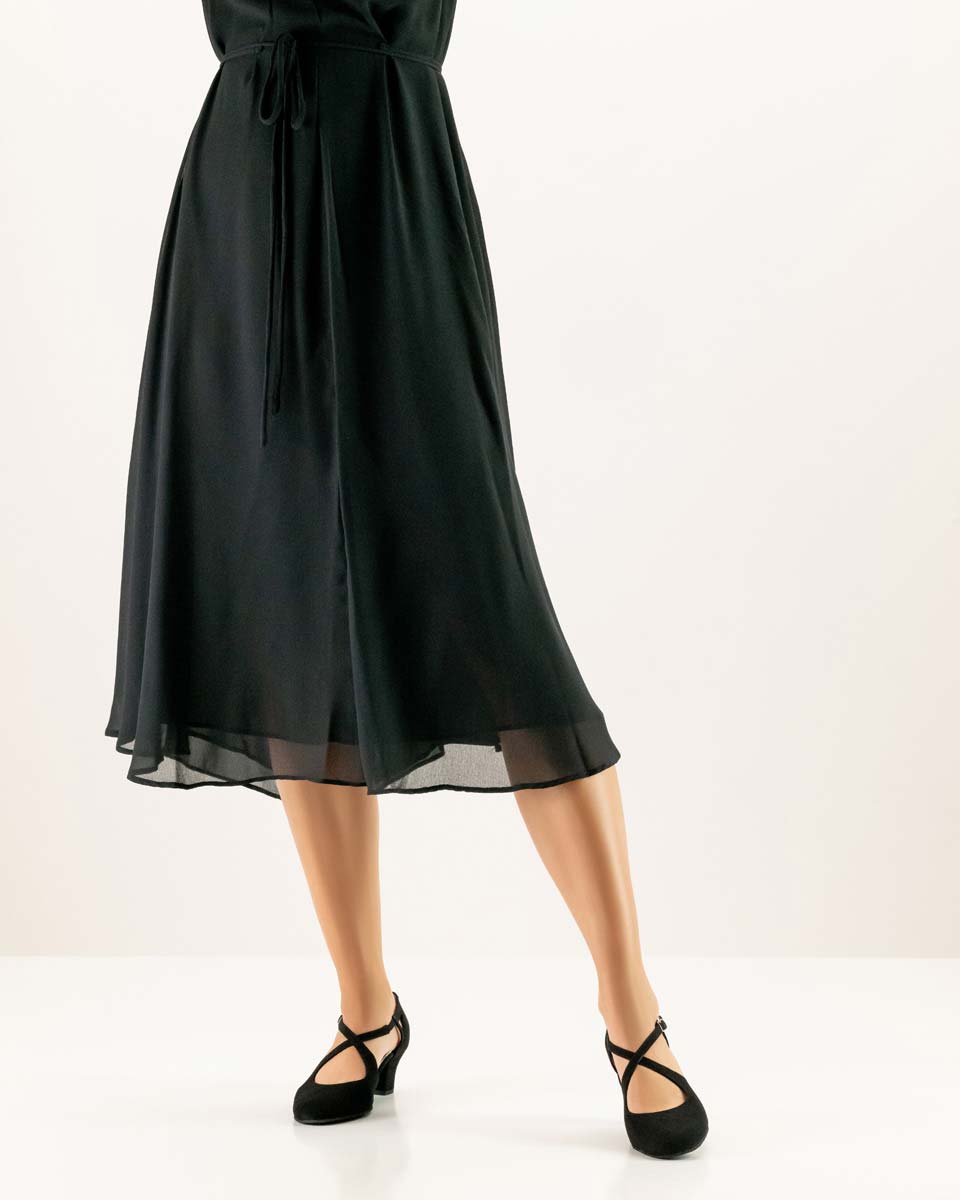 Gala Closed Werner Kern Ladies Dance Shoe Combined with Black Dress