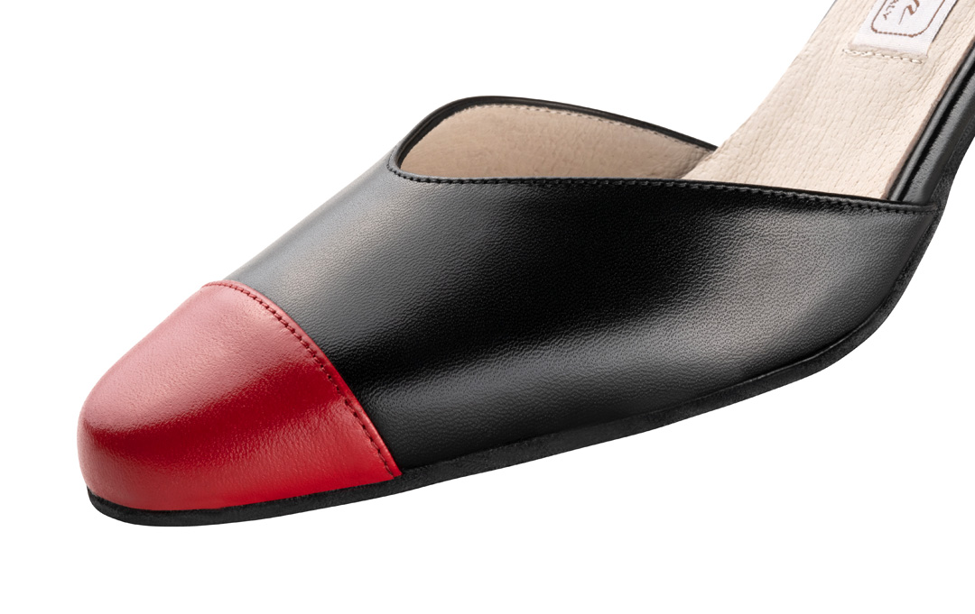 Black and red detail view of the Werner Kern women's tango shoe