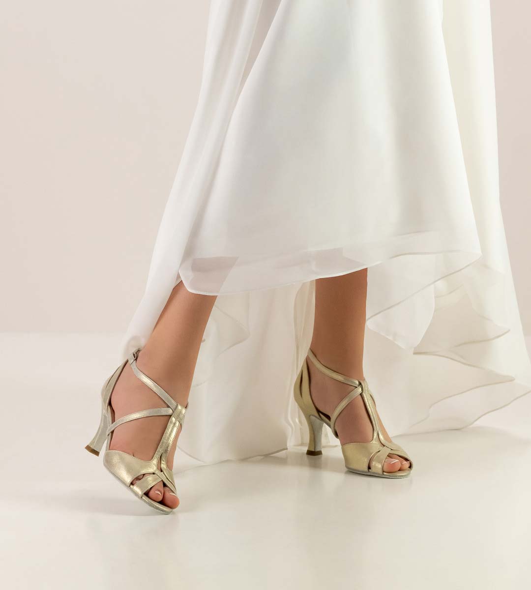 Amy Narrow Werner Kern Wedding Shoe with White Wedding Dress