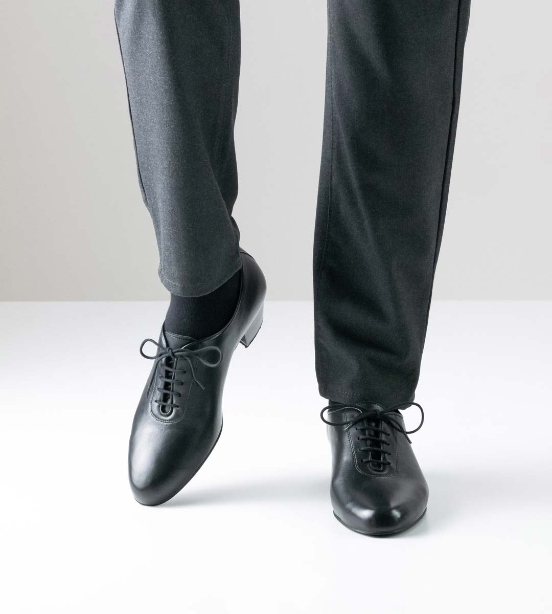 Forli Werner Kern men's dance shoe in nappa black in combination with black jeans