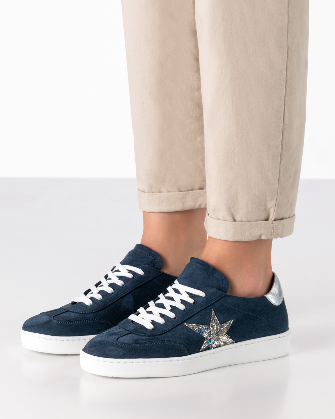 Dark blue dance sneakers with white Allrounder soles and glittering brocade stars by Werner Kern