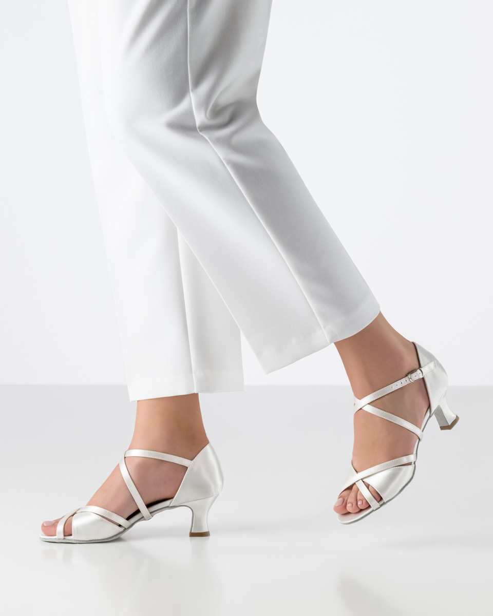July  Bridal shoe - Werner Kern July in white satin with timeless and seductive elegance, triple leaf division, and individually adjustable cross instep strap