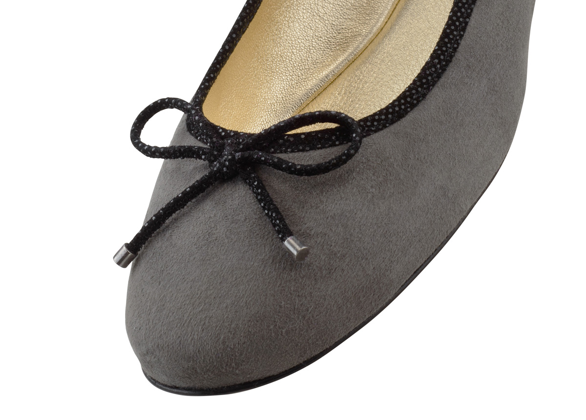 Ballerina Jane - Werner Kern Ballerinas Elegant ballerina in the colour grey with black bow