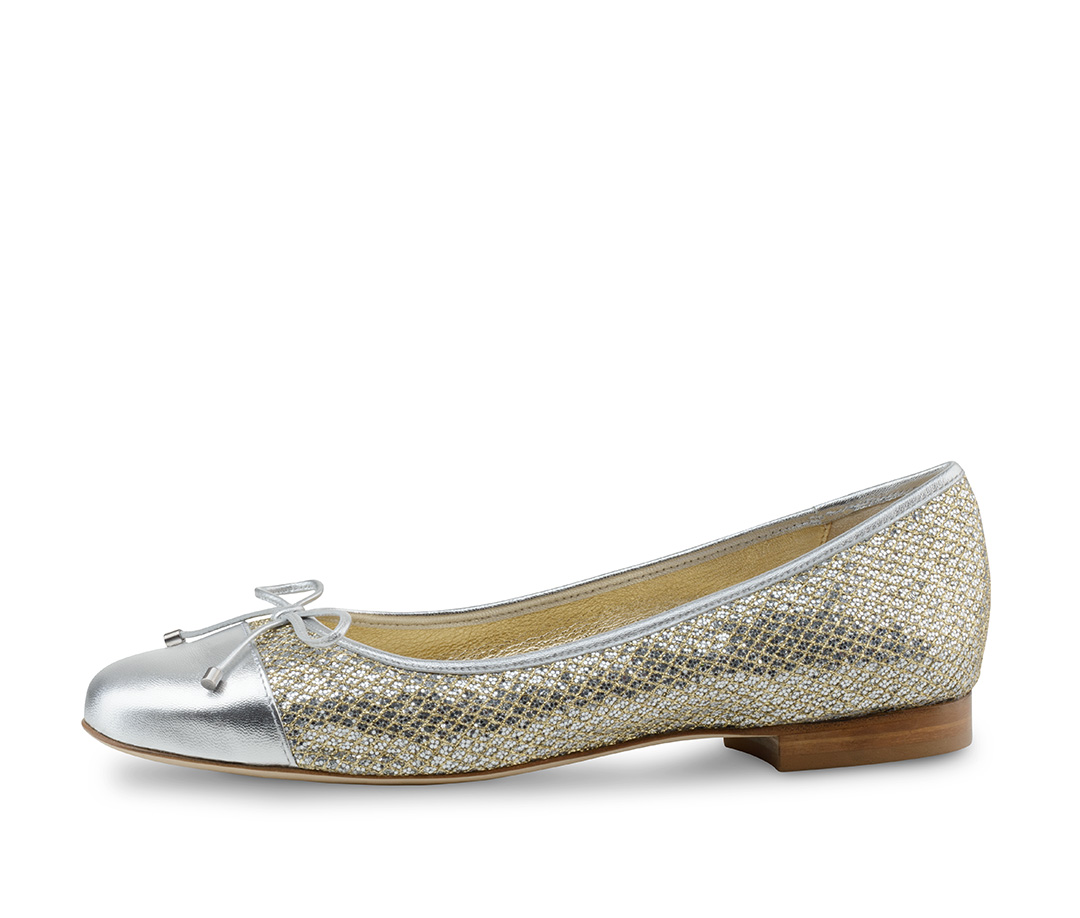 Fay Ballerina in gold brocade, silver cap, silver bow and a silver edging