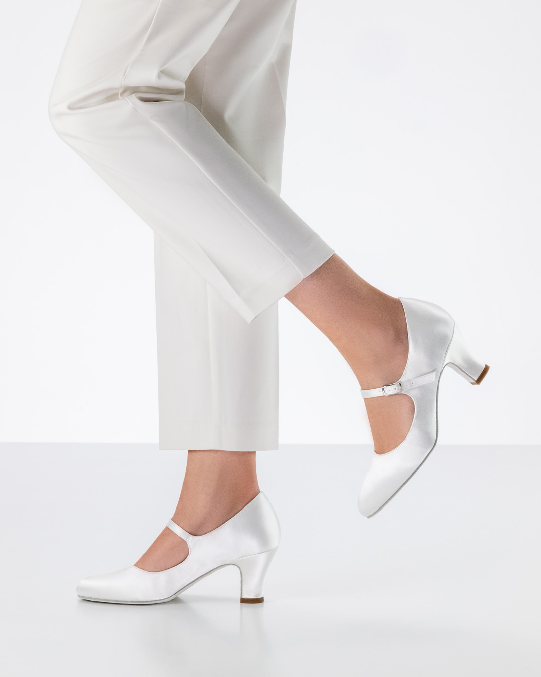 Ashley Werner Kern Bridal Pumps in Satin white