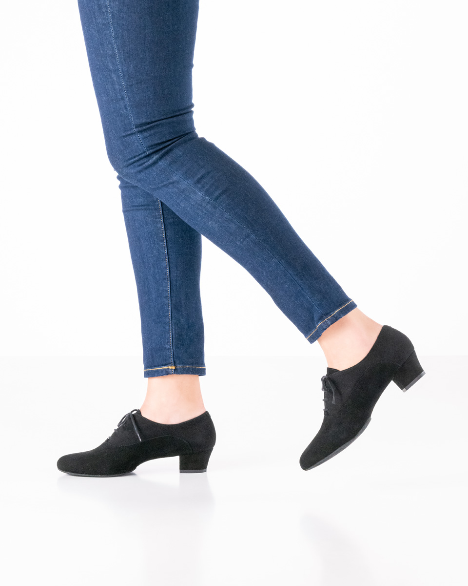 Runa  Women's dance shoe Runa - Werner Kern in black Velvet Goat leather, secure grip and high flexibility with split sole and 4x lace-up for comfort and optimal support, fantastically comfortable heel height of 3.5 cm