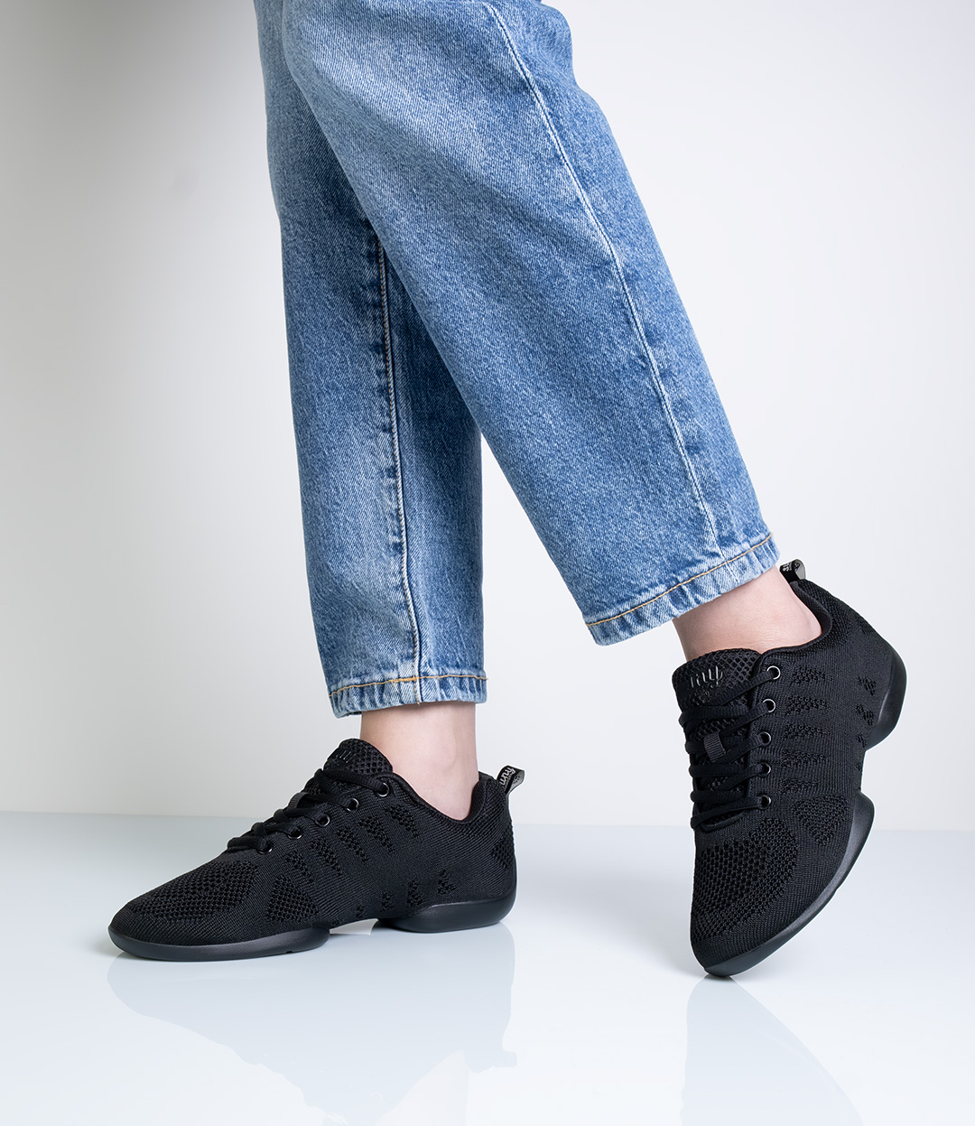 Sneaker 120 Black women's dance sneakers for line dancing by Suny