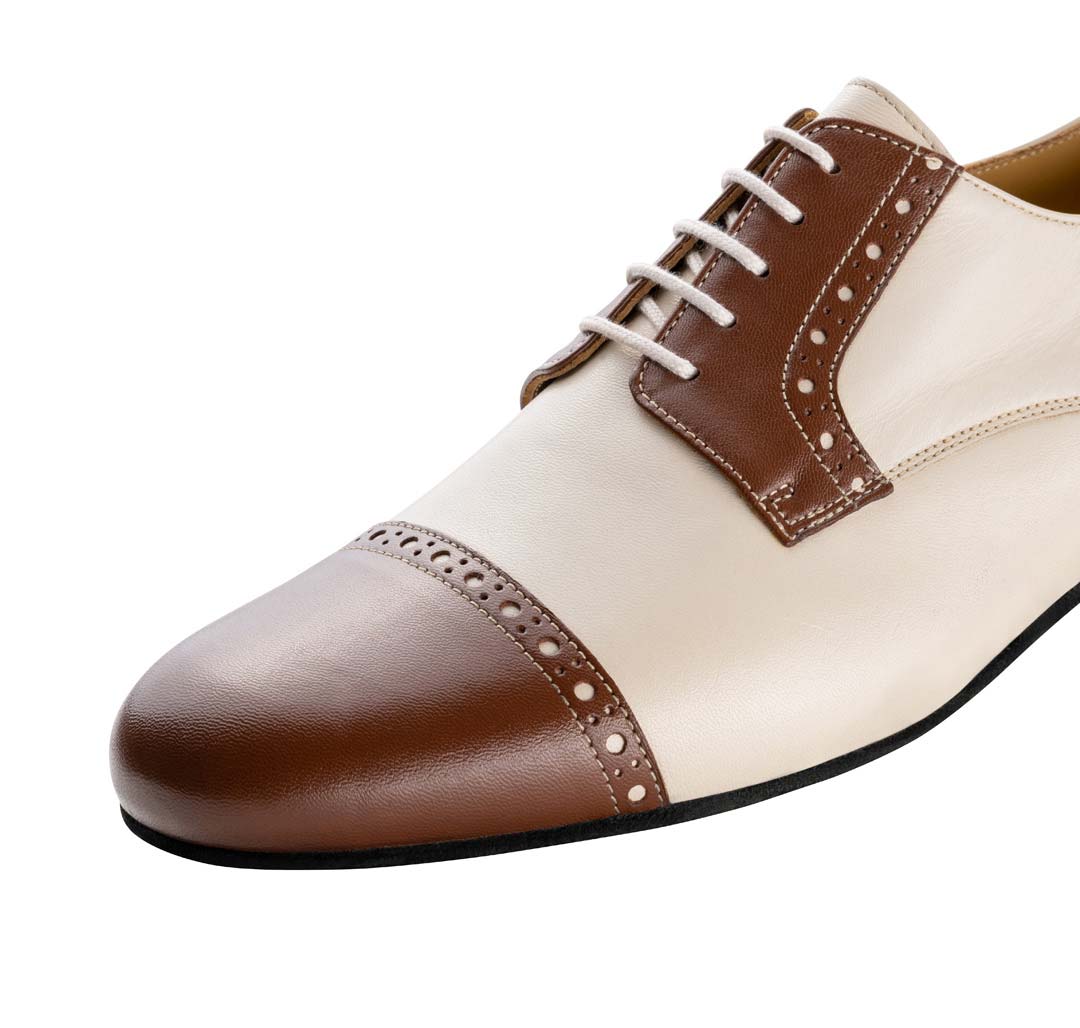 Bergamo View in detail from the front of the Werner Kern men's dance shoe
