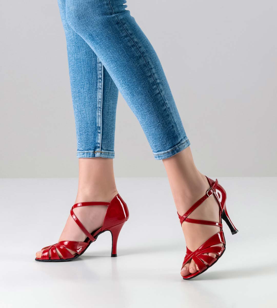 Adora red tango dance shoe from Nueva Epoca with 8 cm heel